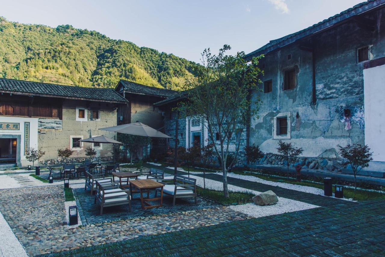 Tsingpu Tulou Retreat Hotel Zhangzhou Eksteriør billede